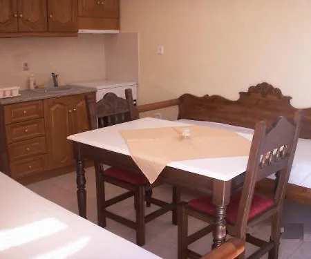 Apartment Kelenis Karterados (Santorini)